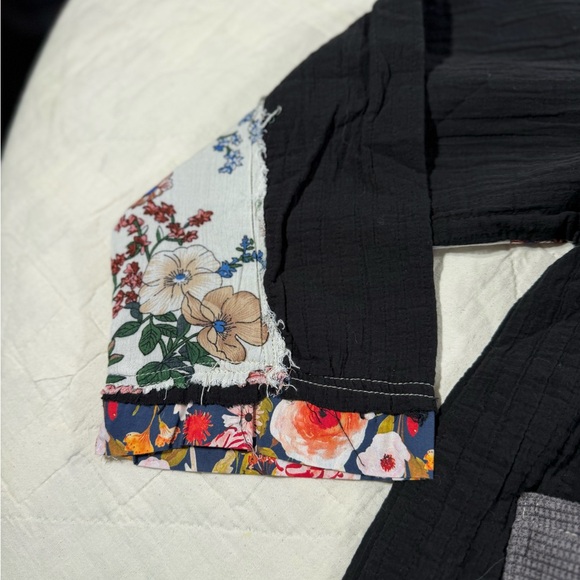POL Black Floral Patchwork Utility Jacket - Picture 10 of 16